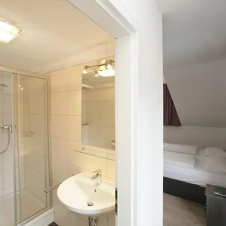 Pensionat And Cityhotel Edelweiss - Self Check In Zell am See