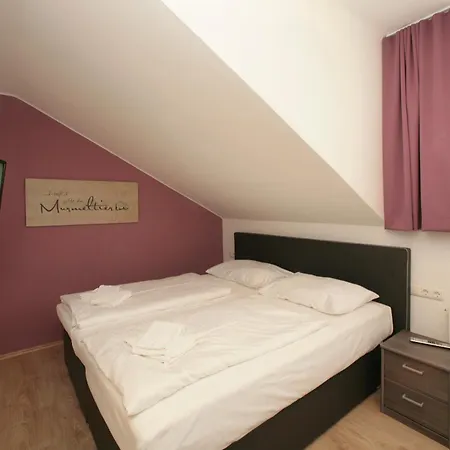 Pensionat And Cityhotel Edelweiss - Self Check In Zell am See