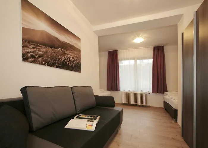 And Cityhotel Edelweiss - Self Check In Maison d'hôtes Zell am See