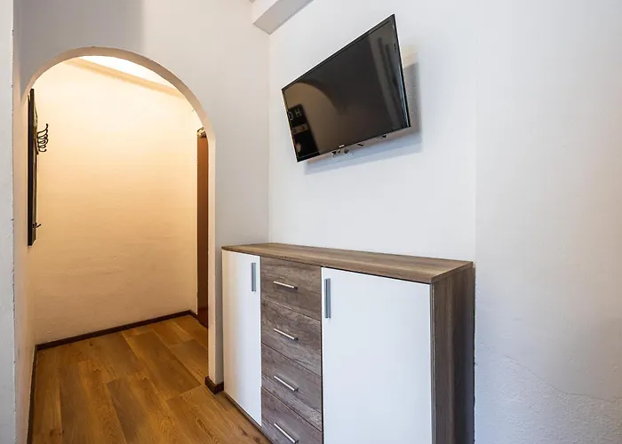 Penzion And Cityhotel Edelweiss - Self Check In