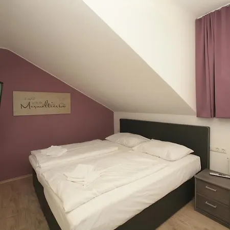 And Cityhotel Edelweiss - Self Check In 3*